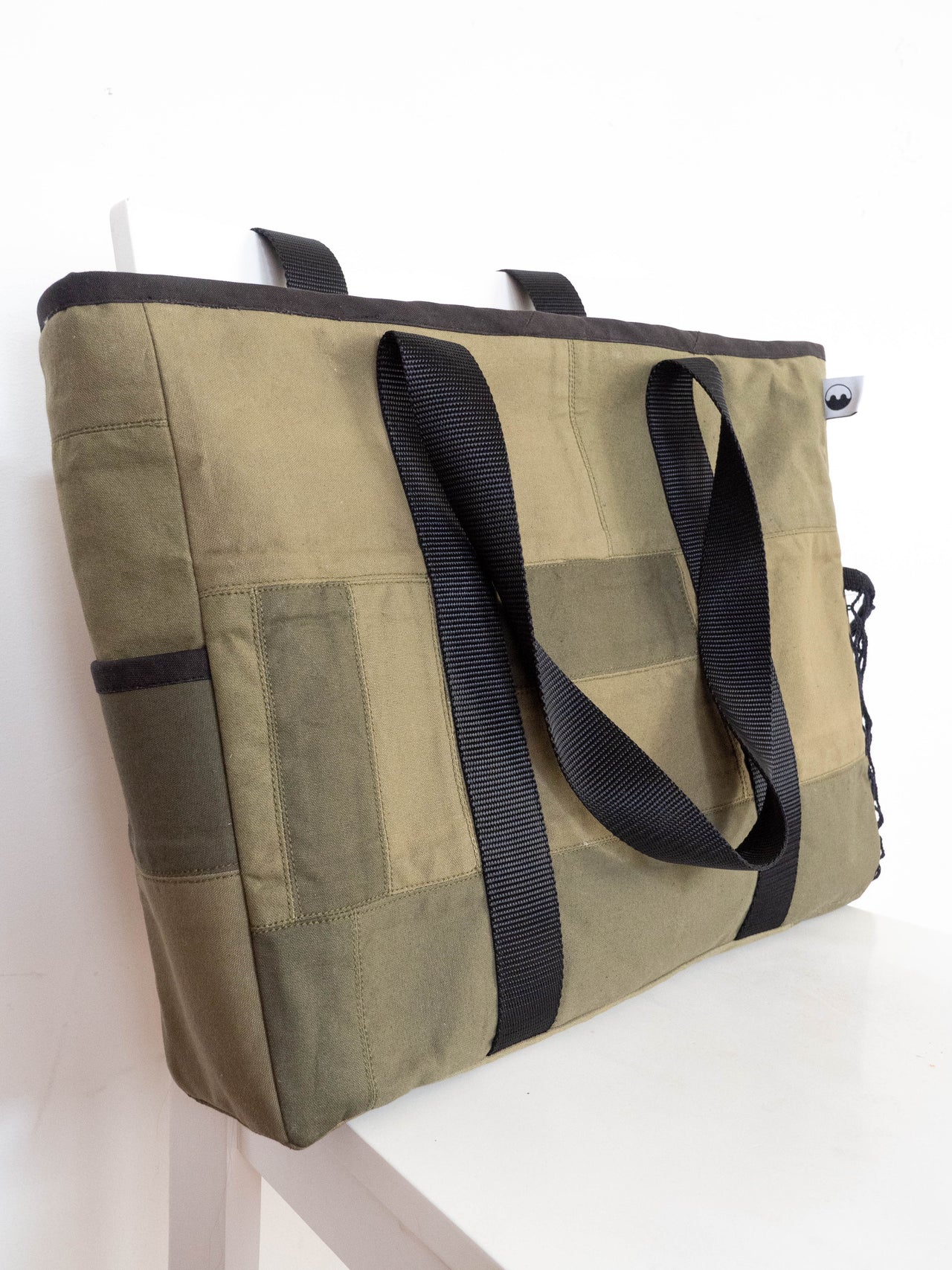 COMMUTER TOTE - SOLID REROLL - OLIVE CANVAS (7 of 11)
